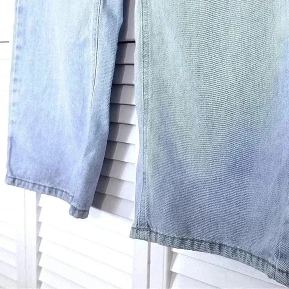 NWOT Petal + Pup Wide Leg Cropped Distressed Jeans | Light Wash | SZ 6 - Picture 4 of 7